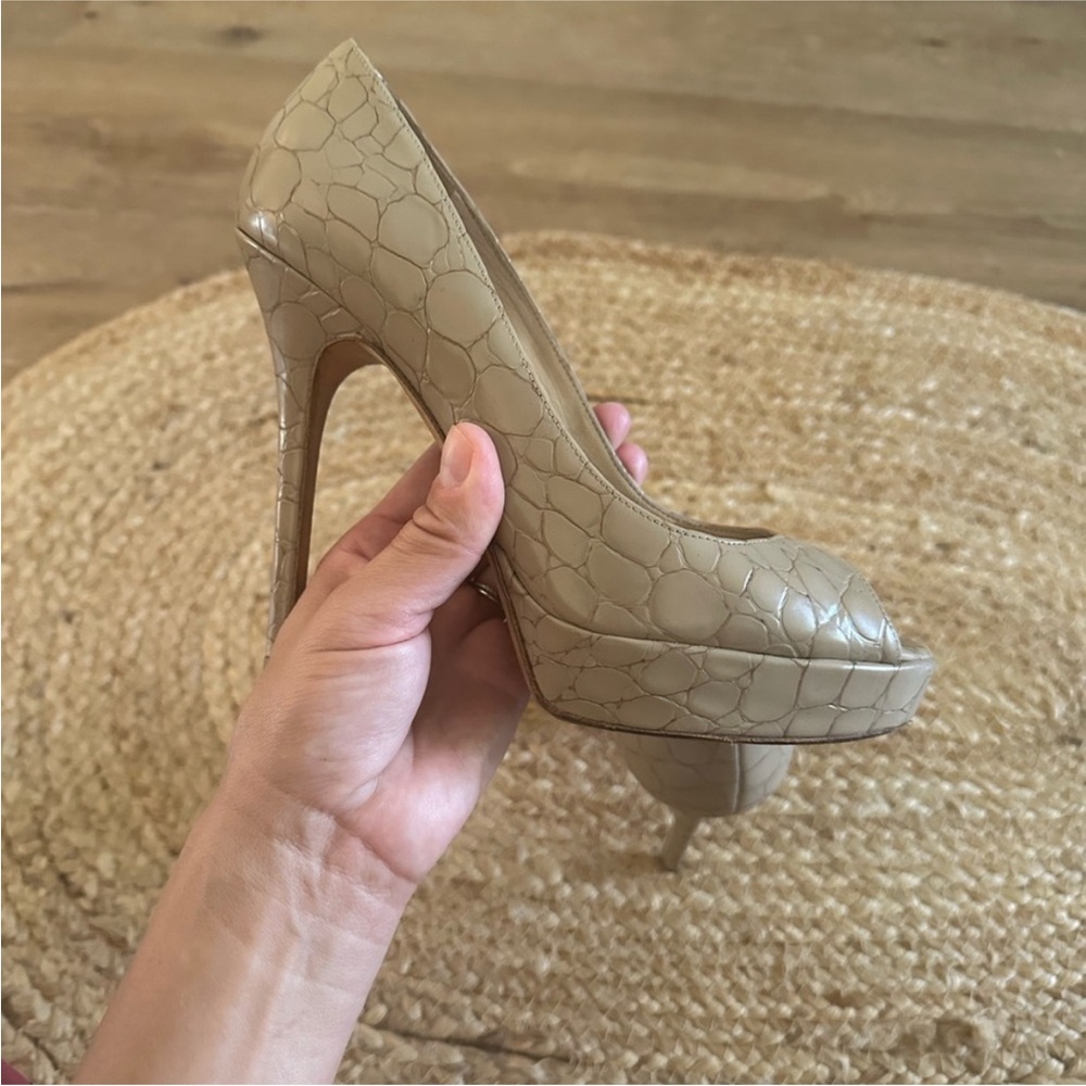 Jimmy Choo Beige Croc-Embossed Heels - Picture 7 of 14